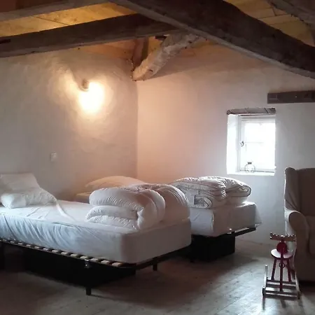 Le Grand Enclos - Hostel Effiat